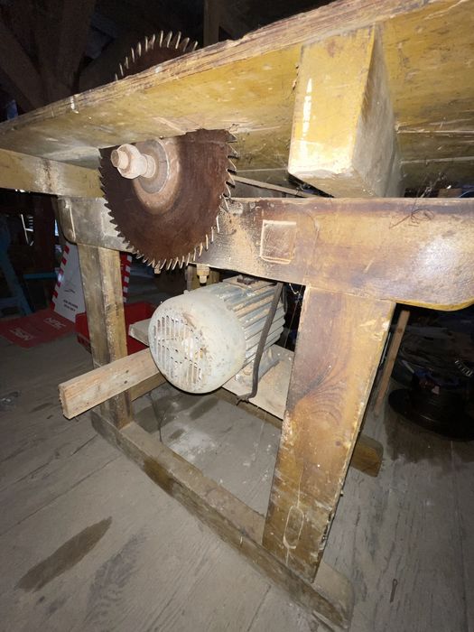 Piła do drewna stojąca (krajzega) używana