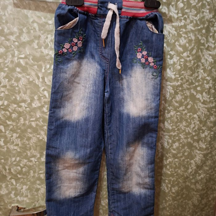 Джинсы  для девочки б/у