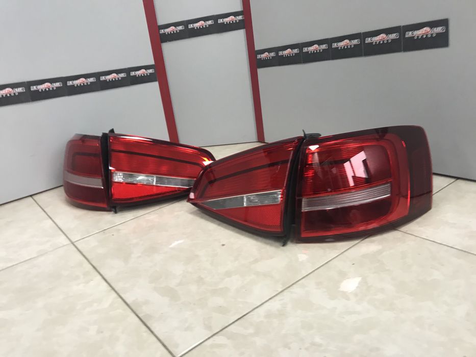 Задні стопи VW Jetta 6 RL кришка багажника внутрішні в крило Оригінал