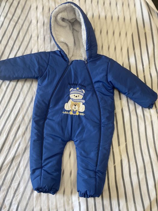 Демисезонный комбинезон для новорожденных