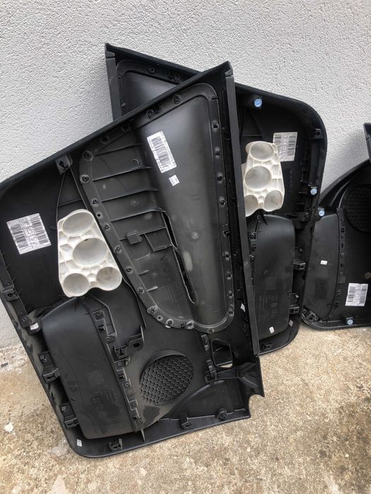 Conjunto De 4 Quartelas / Forra Peugeot 207 em bom estado