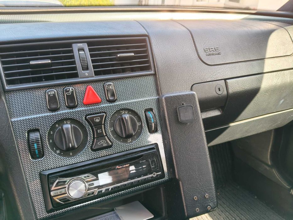 Mercedes-Benz C200
