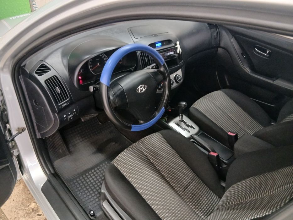 Продам Hyundai Elantra