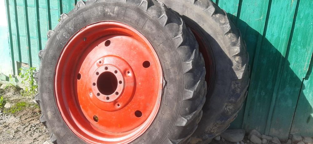 Продам колеса на трактор юмз-6