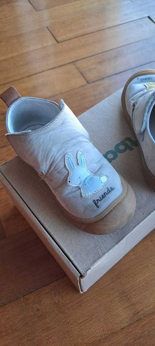 Sapatos Vertbaudet tamanho 21