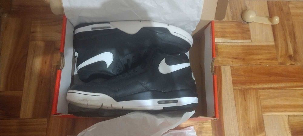 Nike flight black and white