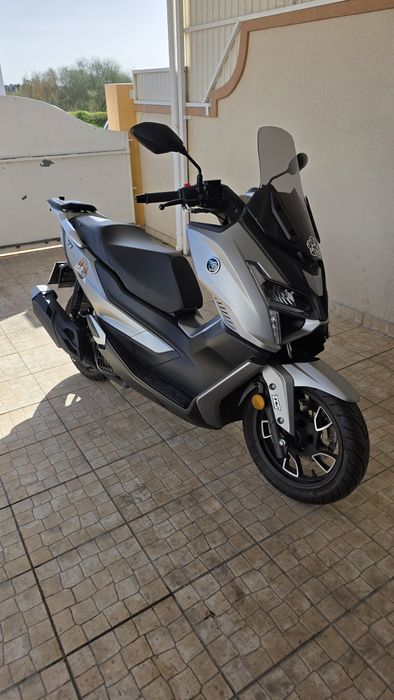 VOGE SR1 125 como nova