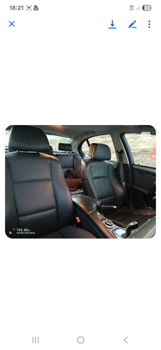 Carro em bom estado geral