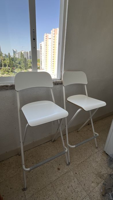 Cadeiras desdobráveis branca ( venda conjunta )