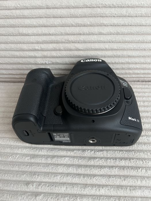 Aparat fotograficzny Canon EOS 5D Mark III stan jak nowy + gratisy