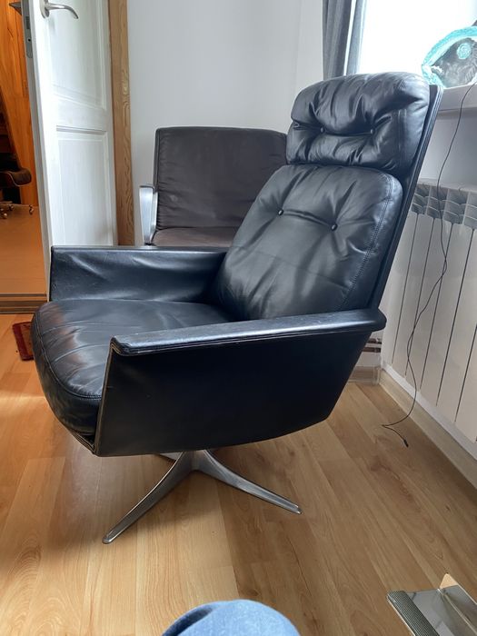 Skórzany fotel Sedia firmy  COR mid century, bauhaus