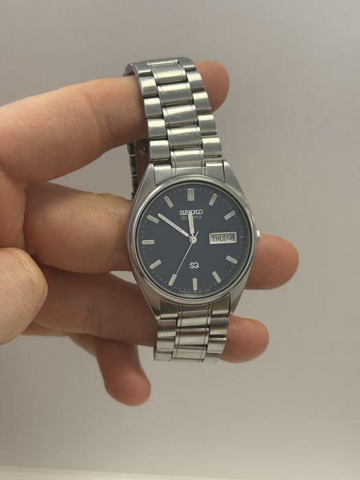 Seiko SQ 5Y23-8A11 Vintage Day-Date