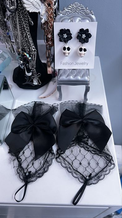 Nowy emo zestaw - rękawiczki + kolczyki