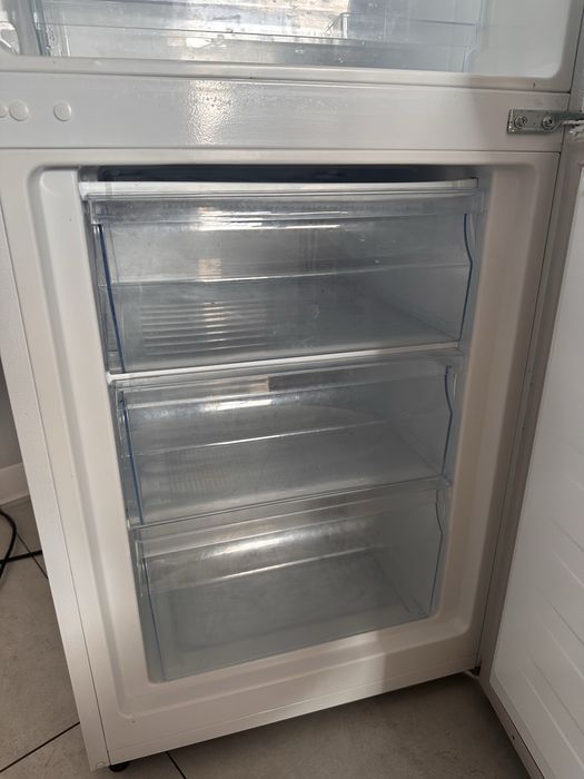 Lodowka Hisense 175 cm BDB