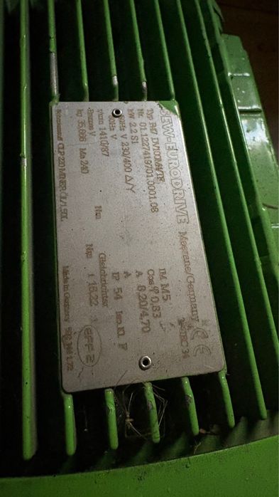 Silnik elektryczny z przekladnia (motoreduktor) firmy SEW