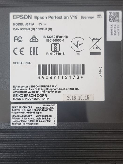 Планшетний сканер Epson Perfection V19