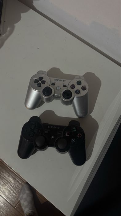 Ps3 Chipada com comando e jogos