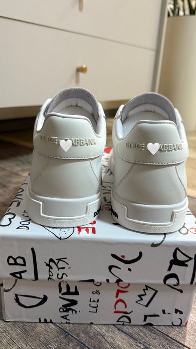 Білі кеди DG.