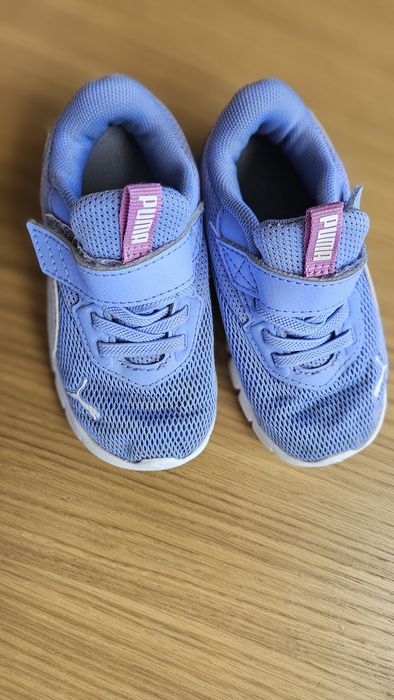 Buty sportowe adidasy Puma dziecięce 23