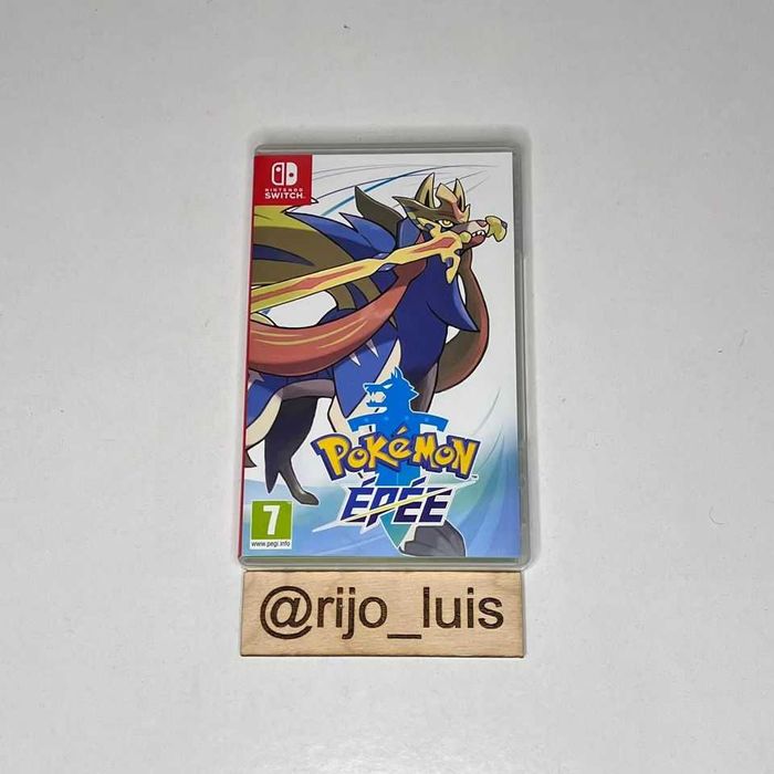 Pokémon Sword Nintendo Switch completo
