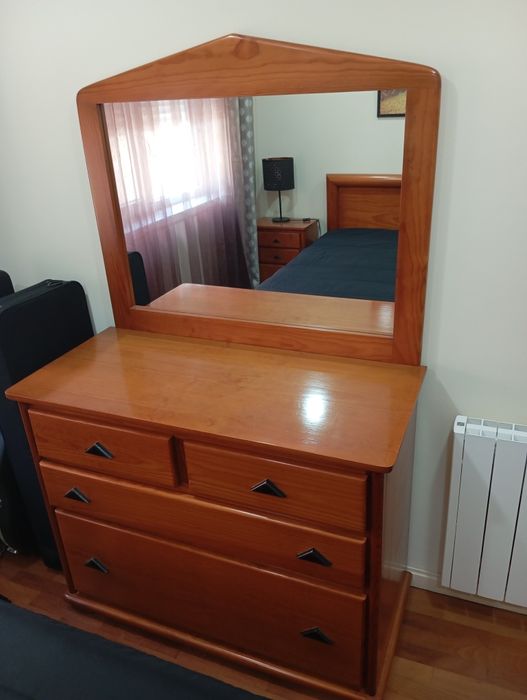 Quarto completo de visitas (madeira maciça, pinho)