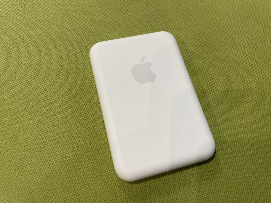 УМБ Аpple MagSafe Battery Pack White
