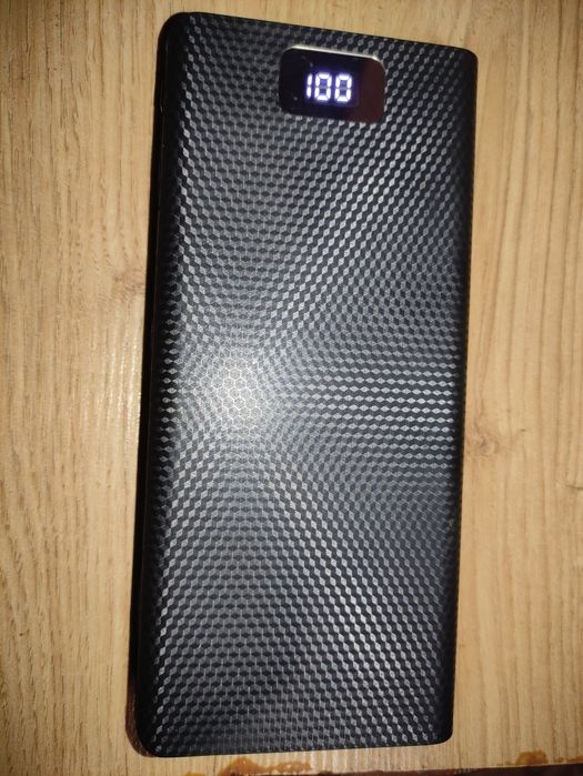 Корпус павербанк на 8 елементів 18650 на защелках