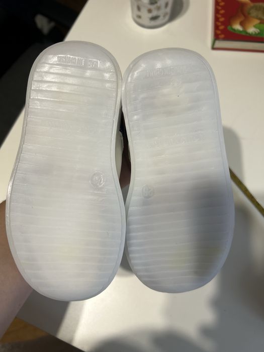 Дитячі кросівки на ніжку 14,5-15 см