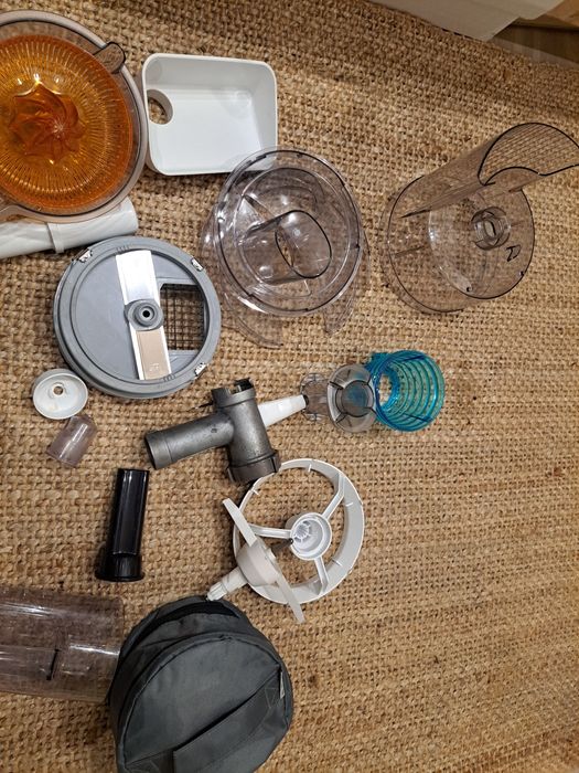 Robot kuchenny planetarny BOSCH MUM58364 (1000W)