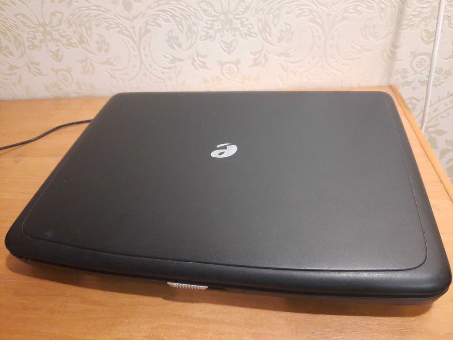 ноутбук в 2 ядра, функциональный и быстрый