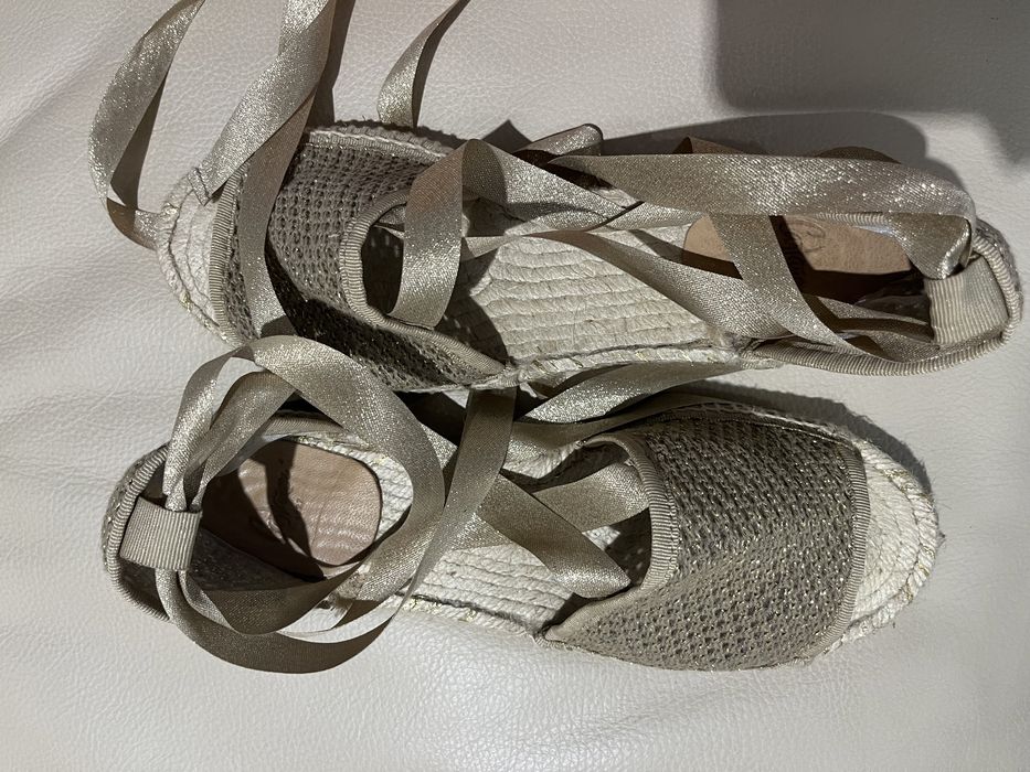 Złote espadryle 38 nowe / buty na koturnie