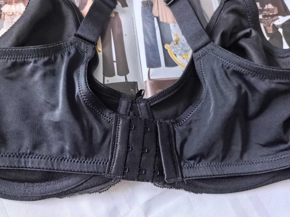 Biustonosz Damski Czarny Miękki Up Fashion r.90C