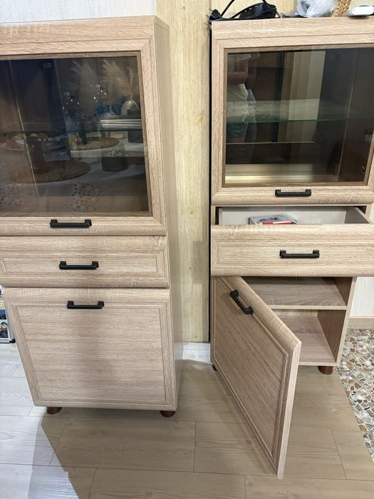 Барні тумбочки для вітальні