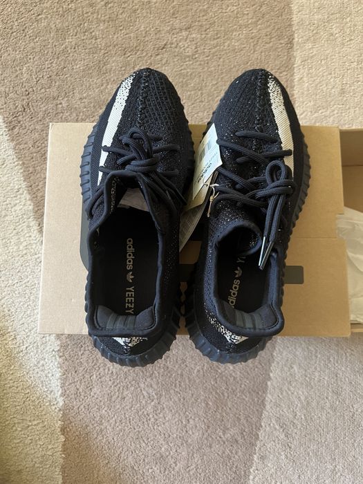 Yeezy 350 oreo 45 1/3 DS