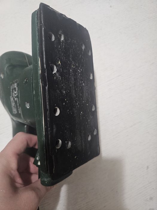 Шліфовочна машина Bosch pss150 A