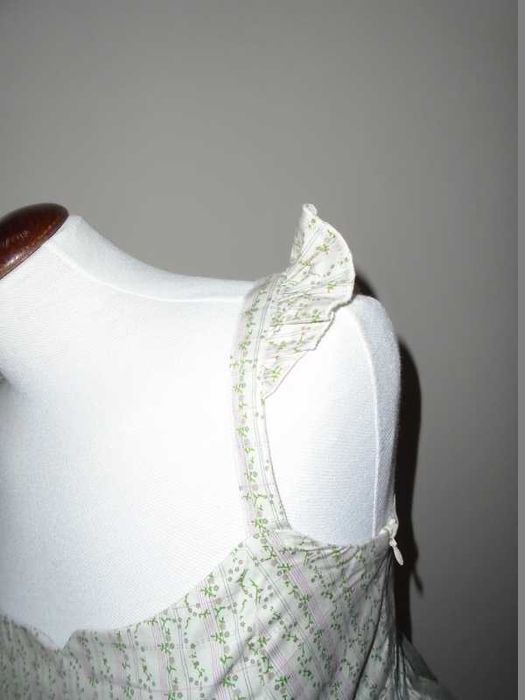 Vestido florinhas estilo "princesa”