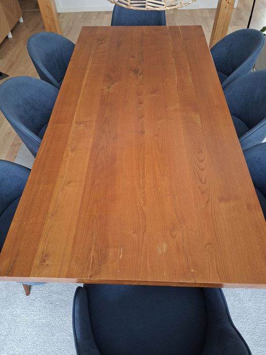 Mesa em madeira massiça