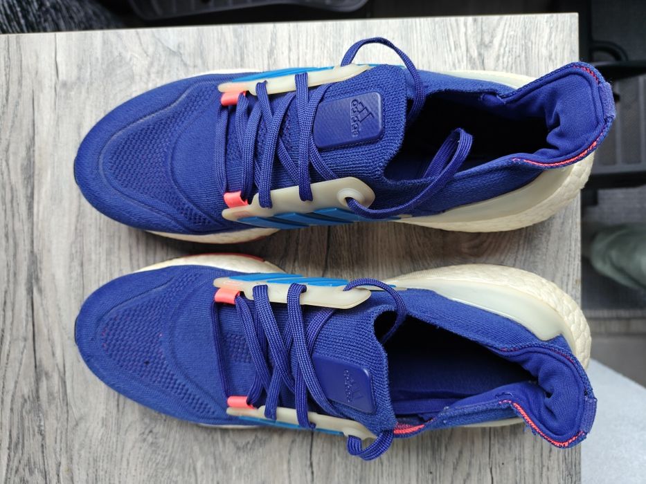 Кроссовки Adidas ULTRABOOST 22 44р