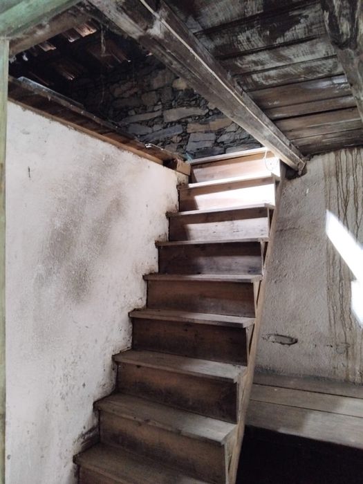 Moradia para reabilitacao Sardeiras de Cima EXCELENTE OPORTUNIDADE