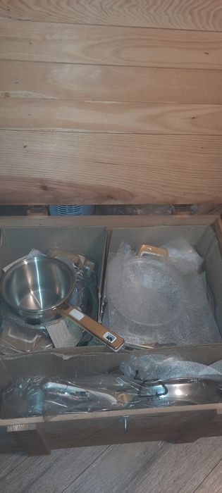 Trem cozinha SUPREMA em baú lacrado