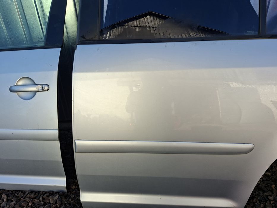 Volkswagen touran 1t drzwi tył lewe kompletne la7w