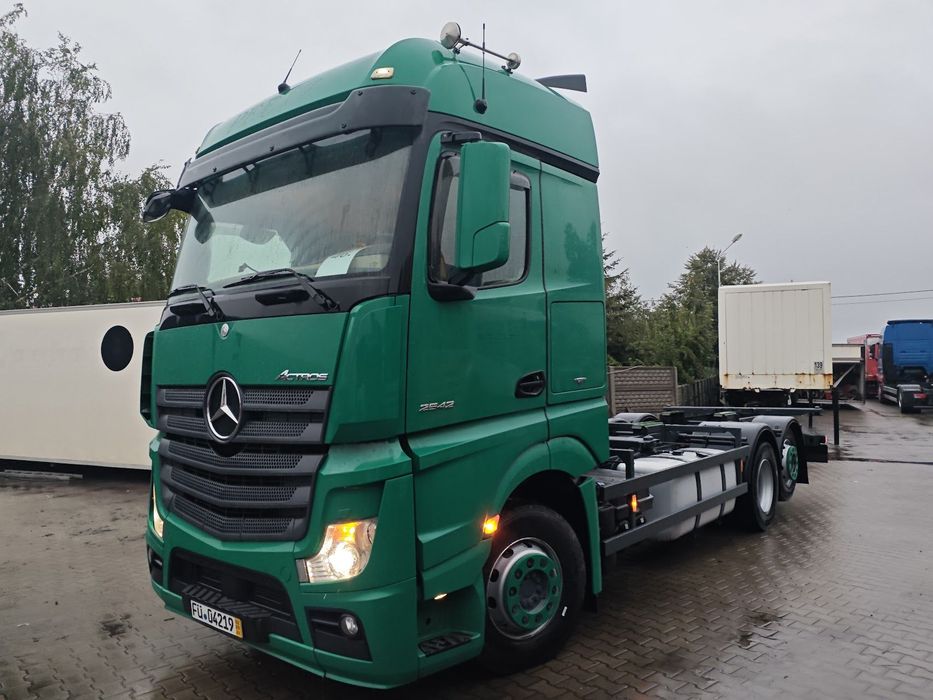 Mercedes-Benz