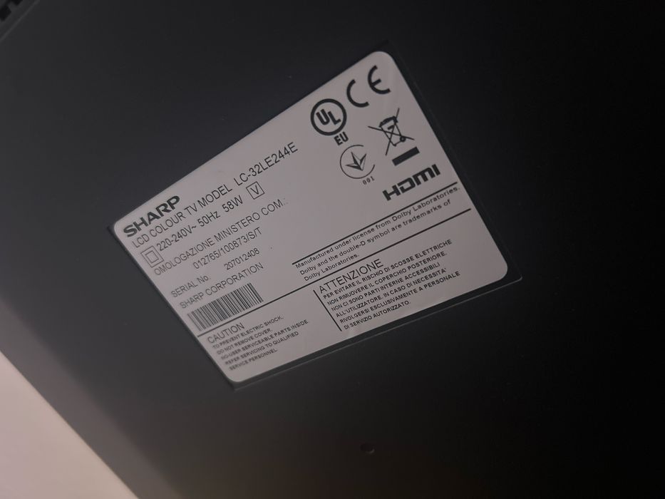 Telewizor sharp czarnyo