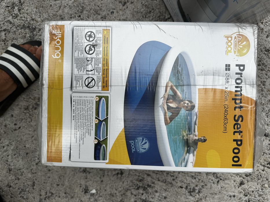 Piscina Nova lacrada