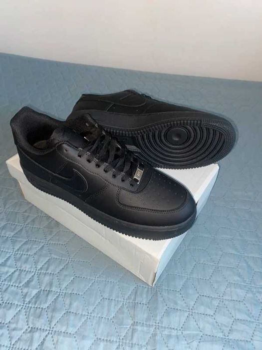 Buty damskie Trampki Nike_ Air_Force_1_Low_07_Black R.45