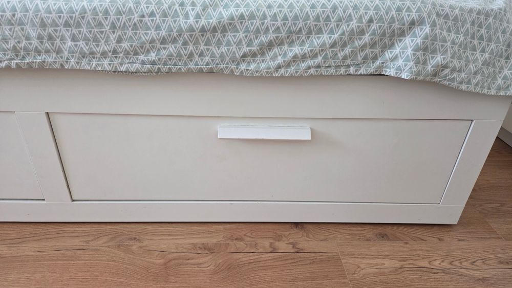 Cama Brimnes usada