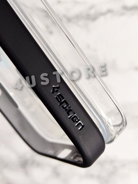 Чехол Spigen Ultra Hybrid Magsafe на iPhone 17 Pro Max чохол