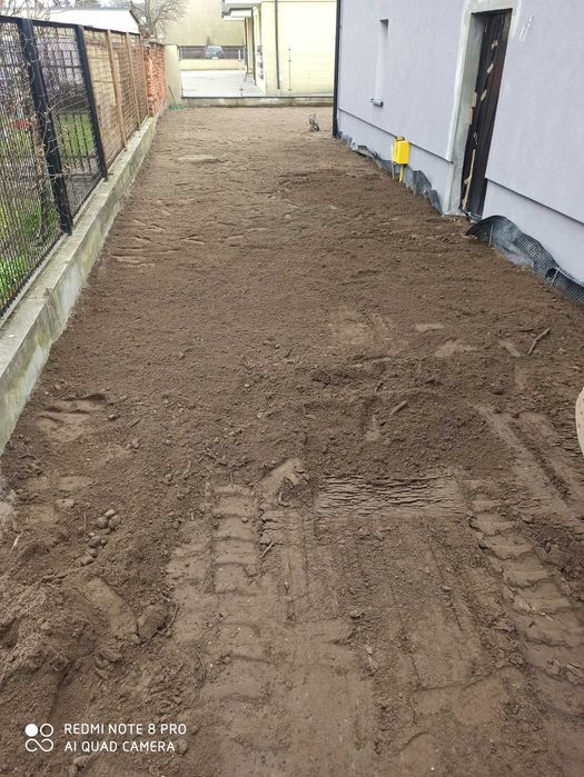 czarnoziem ziemia pod trawe uprawy ziemia ogrodowa, przesiana ziemia