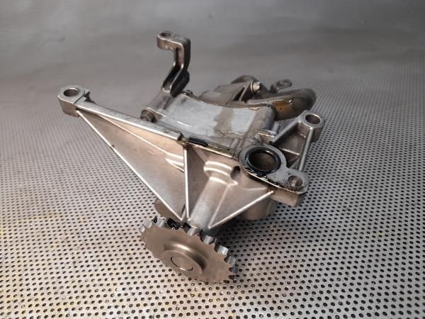 Bomba de óleo MERCEDES-BENZ Classe C (W204)