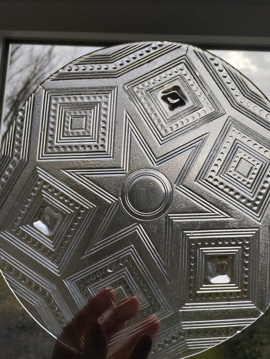 Patera ze szkła na nóżkach